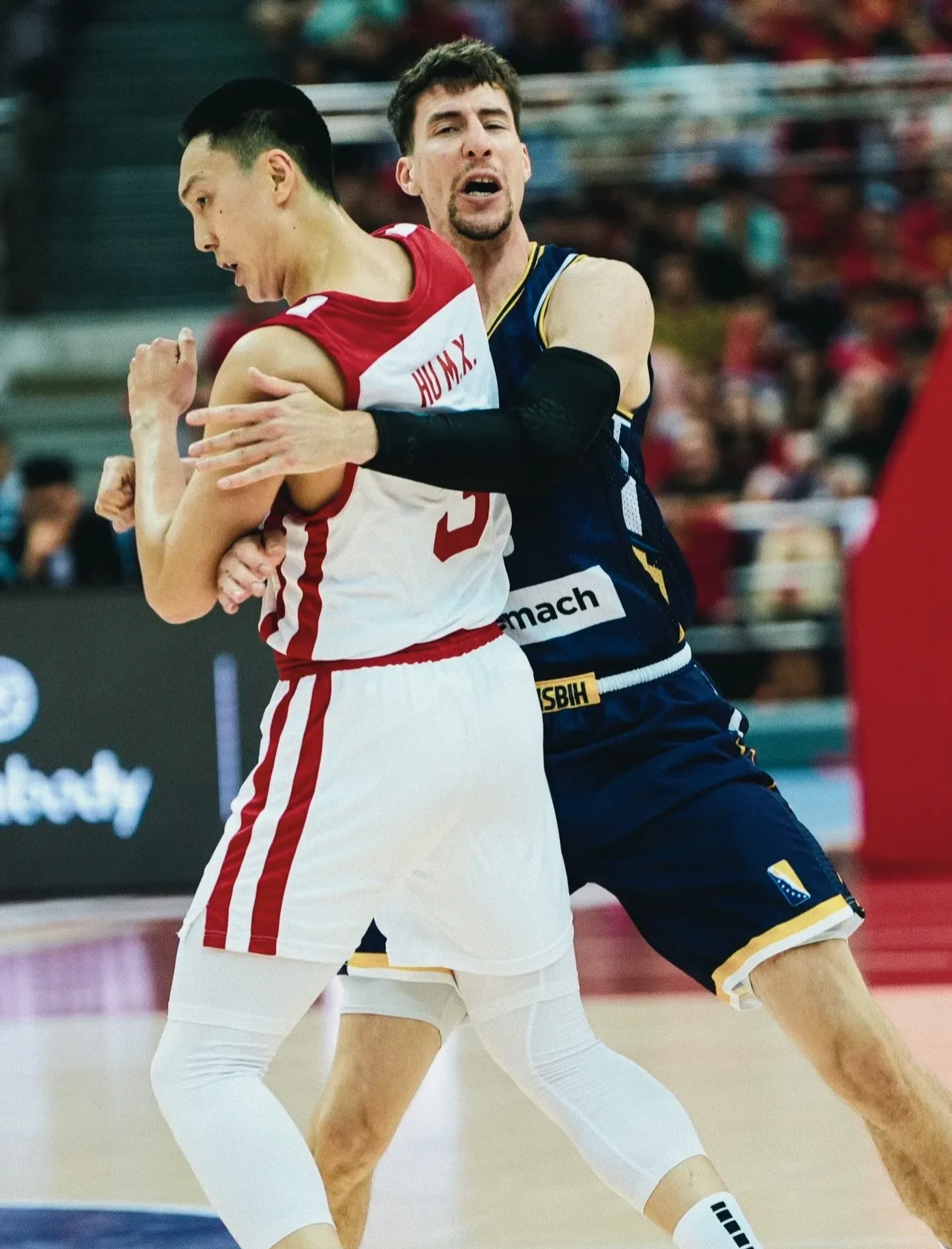 贝博官方入口赛后深圳男篮备战法国杯，刷新队史纪录细节曝光，质疑声仍在，更衣室氛围转暖的简单介绍