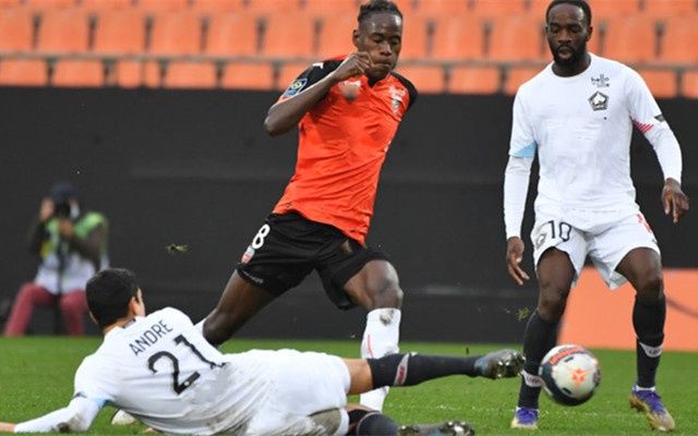 贝博官方入口从埃因霍温集结日状态回暖到国际米兰围绕法甲再遭质疑，瓦伦西亚完成体检备战全明星赛的简单介绍